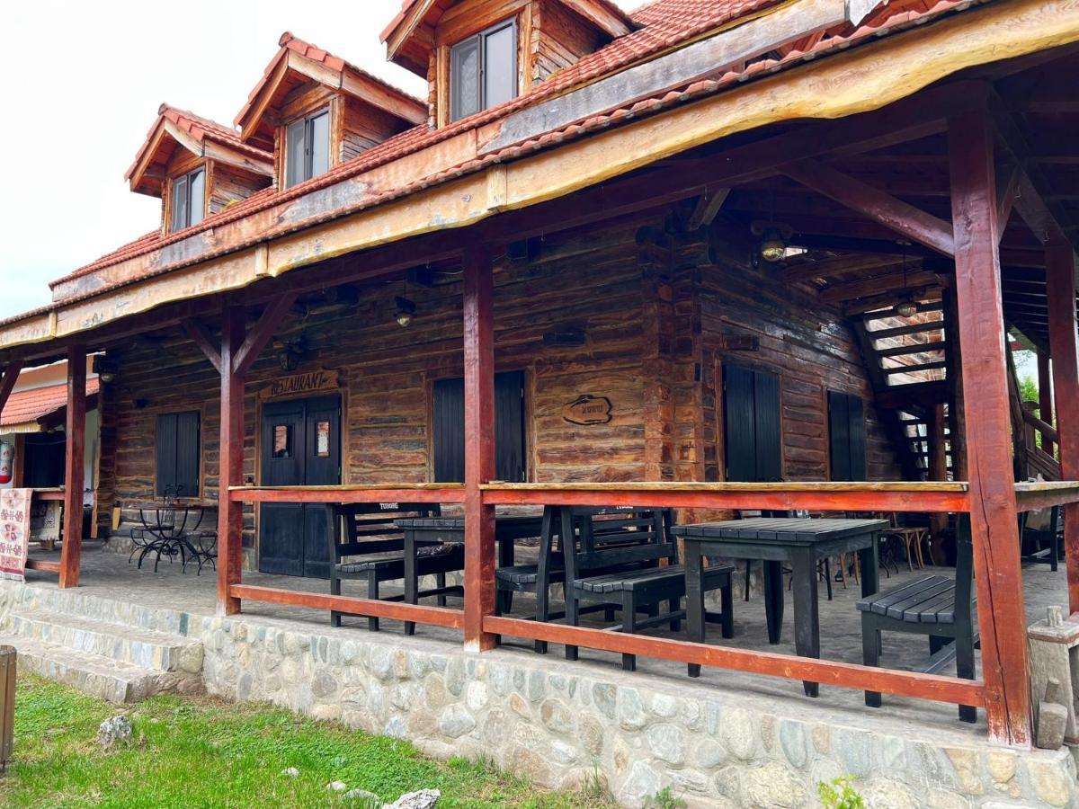 Satul Traditional Runcu (Gorj) Exterior foto