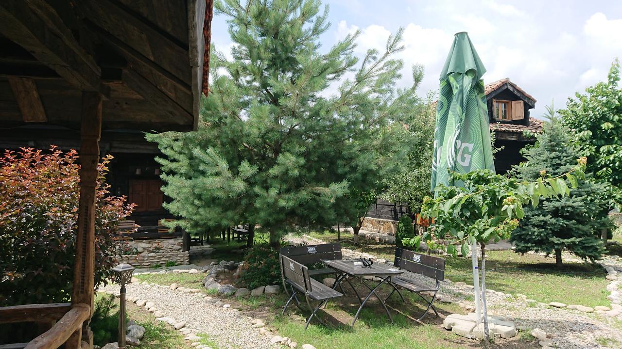 Satul Traditional Runcu (Gorj) Exterior foto